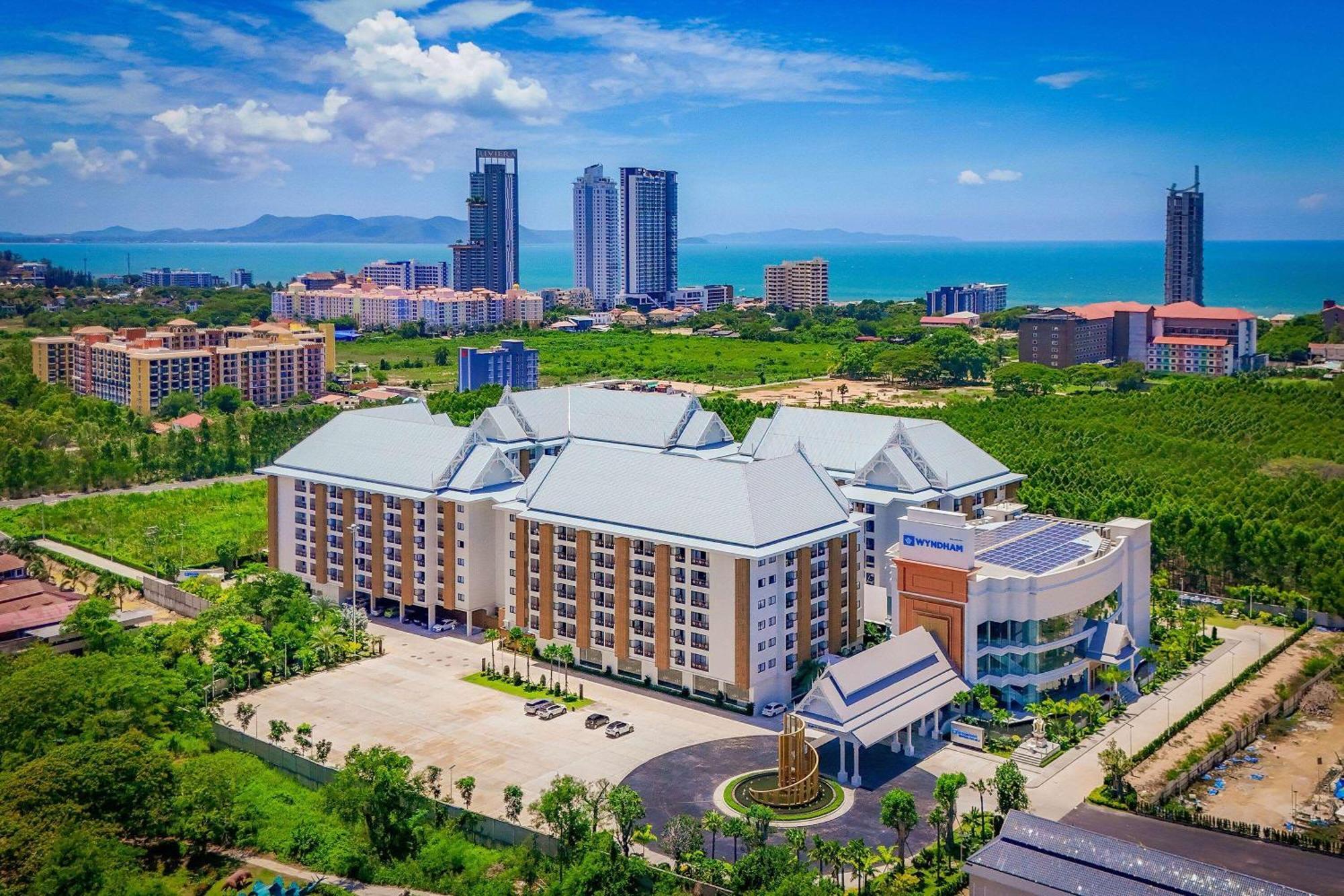 فندق Wyndham Jomtien Pattaya نا جومتين المظهر الخارجي الصورة